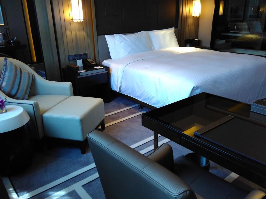 Wanda Realm Hotel Дунъин Экстерьер фото