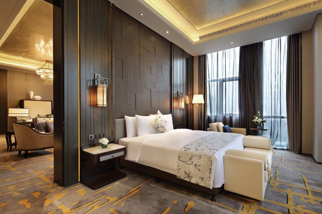 Wanda Realm Hotel Дунъин Экстерьер фото