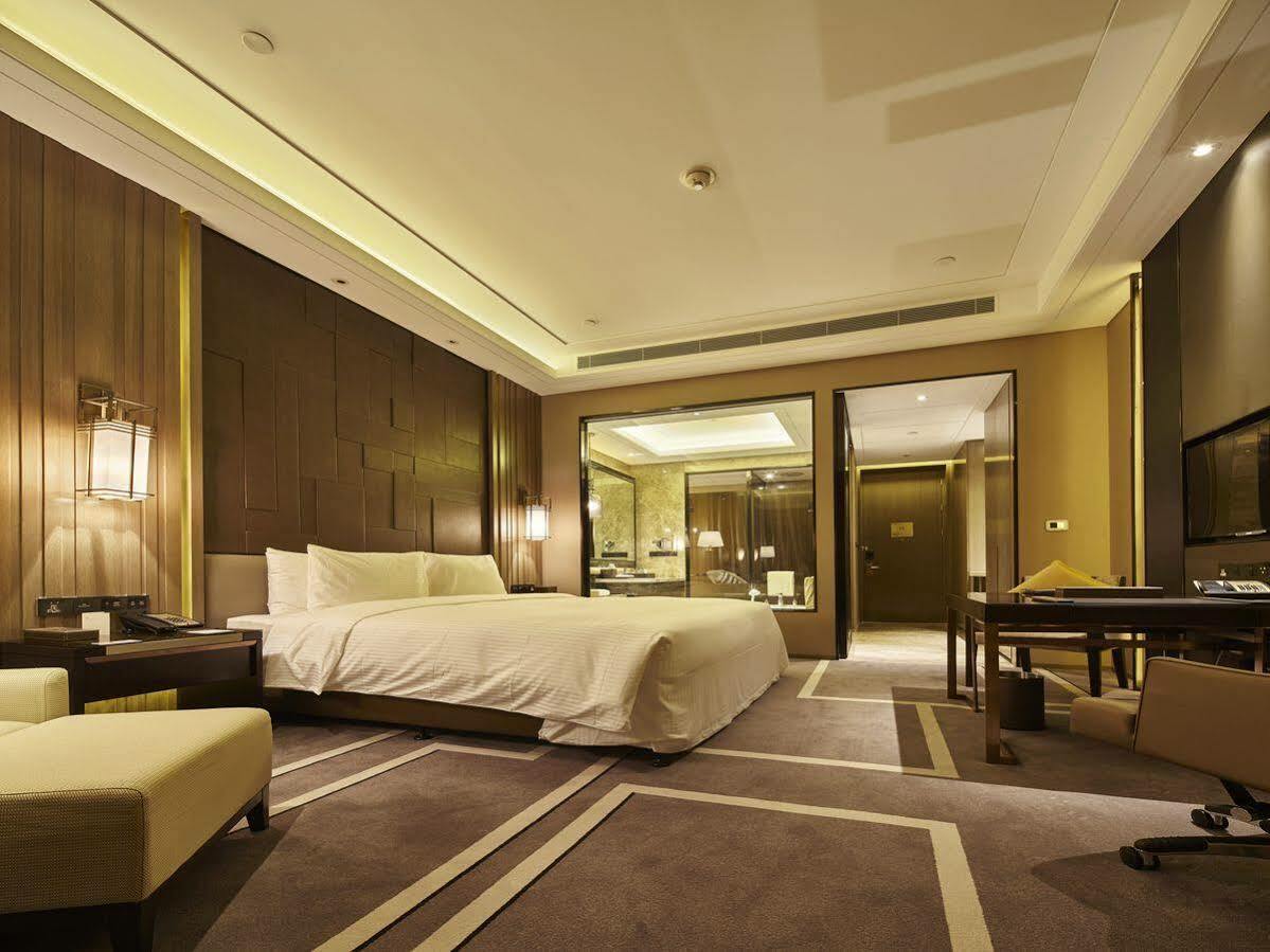 Wanda Realm Hotel Дунъин Экстерьер фото